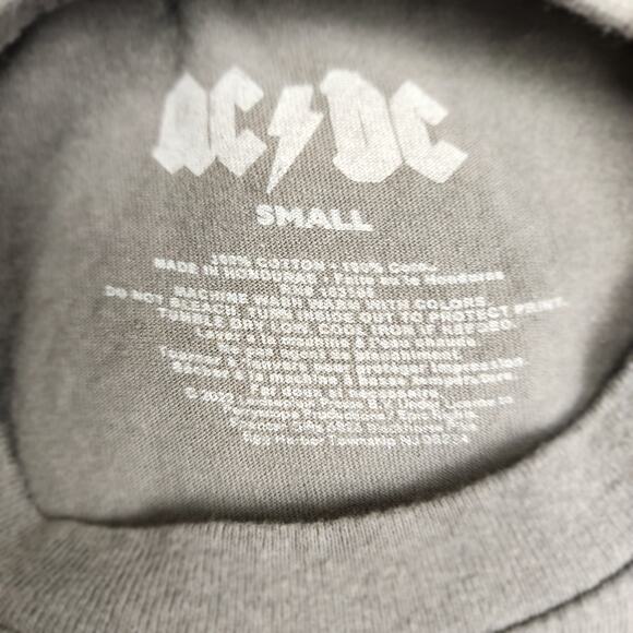 ACDC Rock Band Stiff Upper Lip Album Black Short Sleeve T-Shirt Men's Size S - Picture 4 of 4